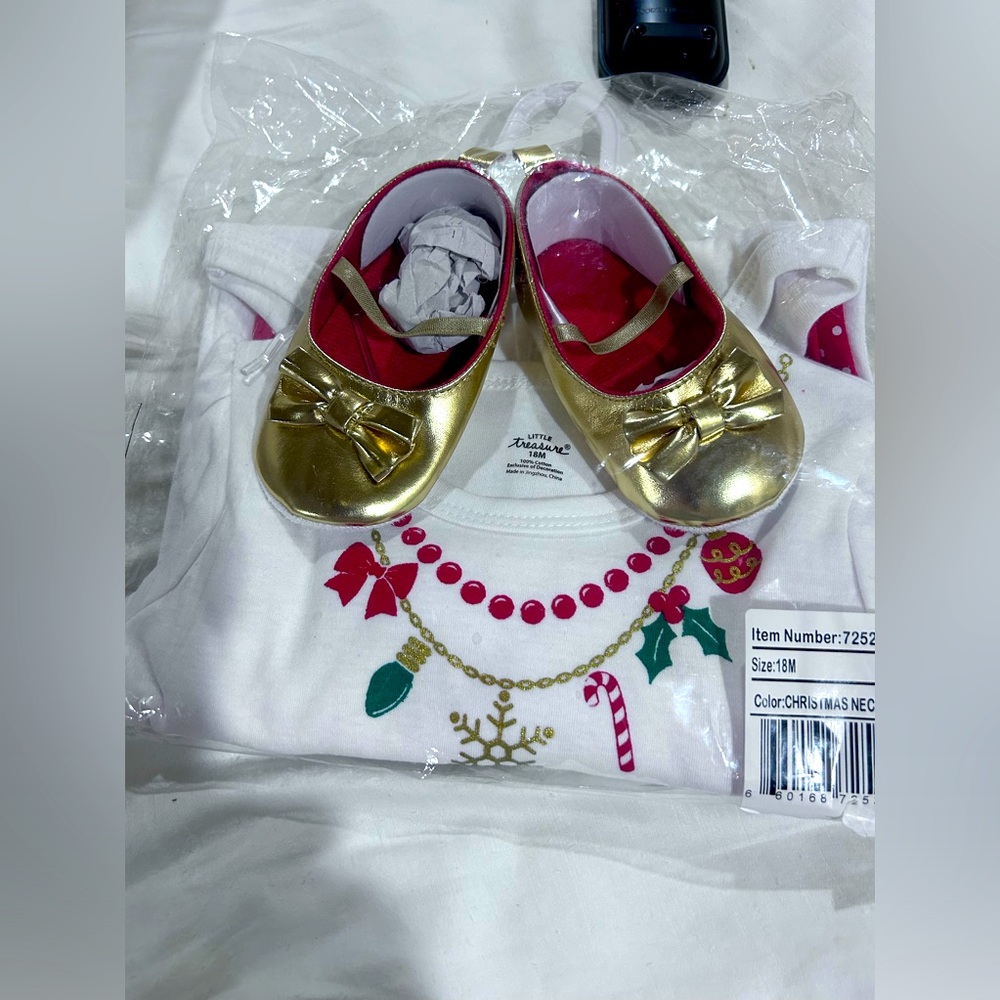 Girls 18 month christmas onesie with red polka dot pants - NWT - gold shoes